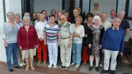Die Freizeitgruppe vor dem Gästehaus Victoria
